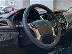 میتسوبیشی L200